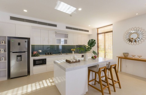 Cam Lam Villa | Beach-front villa in Wyndham Garden Cam Ranh resort, Nha Trang Long Beach