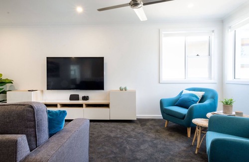 Merewether House | Beach Retreat Merewether