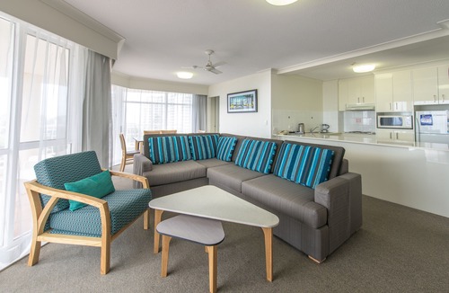 Coolangatta Hotel | Beachcomber International Resort
