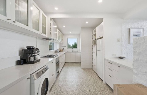 Clifton Beach House | Beachfront Escape in Clifton
