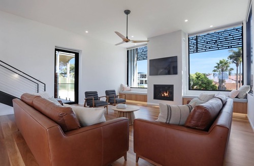 Merimbula Cabin | Beachfront Escape: Luxury accommodation