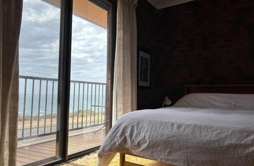Sellicks Beach House | Beachfront Getaway Sellicks Beach House