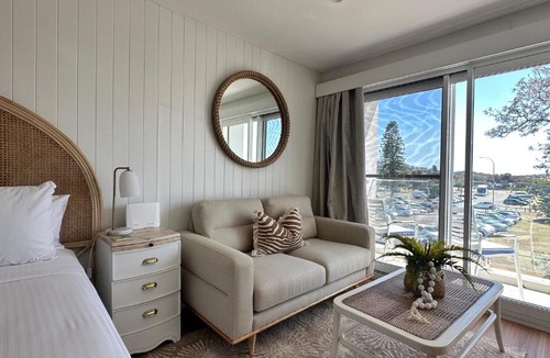 Dee Why Apartment | Beachfront Studio Fabulous Location