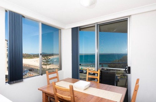 Forster Apartment | Beachpoint, Unit 303, 28 North Street