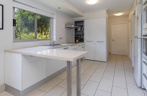 Diamond Beach Apartment | Beachside 7 Relax, Unwind and Recharge