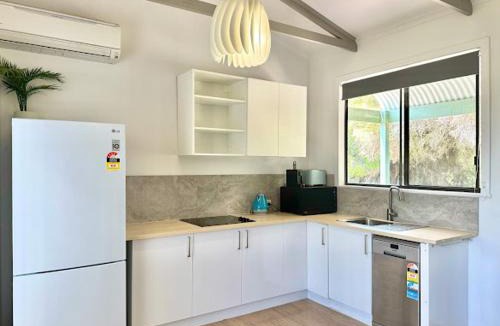Island Beach Apartment | Beachside Cabin No 1 at Island Beach