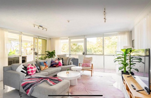 Burleigh Heads Apartment | Beachside Garden 2 bed 2 bath w Courtyard, Pool, Gym, Steps to Sand & Burleigh Pavilion