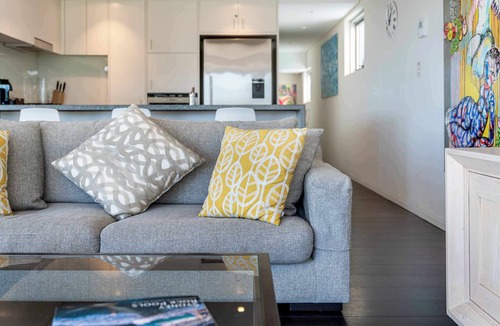 Bronte Apartment | Beachside Penthouse in Bronte