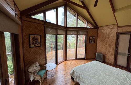 Tarbuck Bay House | BEAUTIFUL BALI VIEW, PACIFIC PALMS - Peaceful, Private and Pet Friendly!