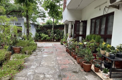 Taj Ganj Bed & Breakfast | Beautiful Homestay with nature all around. —5 min from Taj Mahal