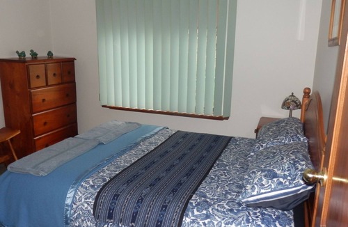 Spring Gully Bed & Breakfast | Beautiful setting, on 100 acres. Sleeps 10 people. Beautiful views.