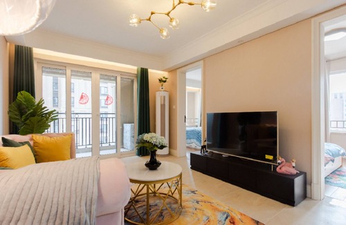 Yanta Qu Apartment | Beautiful Xi'an High-end Community Three-Bedroom Apartment