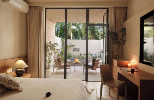 Haicheng District Hotel | Beihai Silver Beach Yuese Homestay