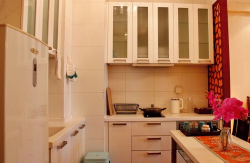 Beijing Central Business District Apartment | Beijing CBD area luxurious four-person room with two queen-size beds