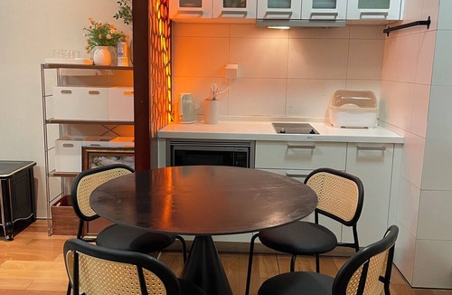 Shuangjing Bed & Breakfast | Beijing Furnished Apt with Queen bed