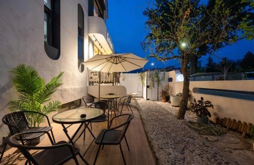 Huairou House | Beijing Jing Yan Lan Shan A Quiet Garden hotel near Mutianyu Great Wall with Free Breakfast & Dinner丨Personalized requests available