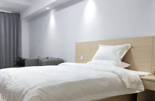Tongzhou Hotel | Beijing Silver Art Themed Hotel