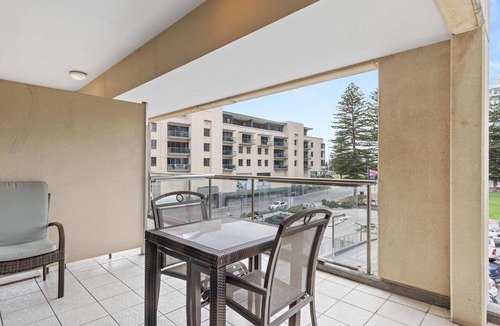 Glenelg Apartment | Belle Escapes - Glenelg Shores Studio