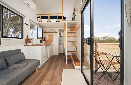 Stawell House | Bellellen Park 2 by Tiny Away