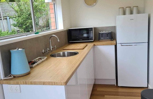 Bellerive Apartment | Bellerive Bluff 2 Bedroom Apartment has water views, close to Restaurants, Beach