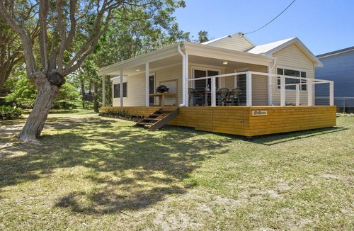 Culburra Beach House | Bellevue - overlooking serene Lake Wollumboola