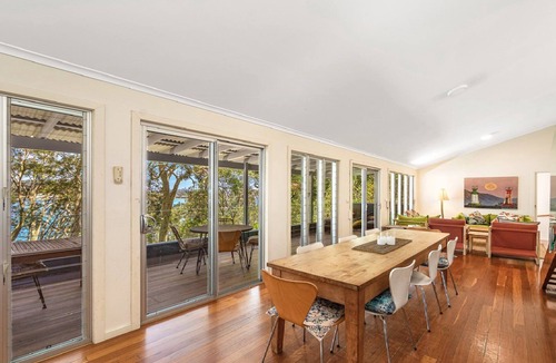 Pretty Beach Central Coast House | Belvidere Cottage by HolidayCo.