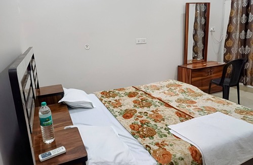 Mathura Hotel | Bhagwat Bhawan