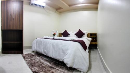 Sualkuchi Hotel | Bharalu Residency