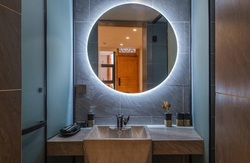 Gucheng House | Big Tree Guesthouse