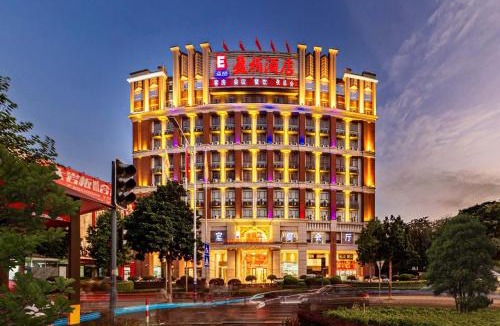 Chancheng Hotel | Billions-Earn Hotel just a 3 minute walk to the Ceramics Expo Center and close to Guangdong Foshan Creative Park and China Ceramics City