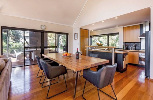 Eagle Bay House | Blue Pearl Eagle Bay