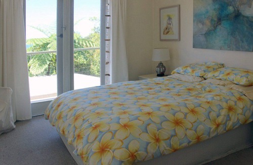 Killcare House | Blue Waters Beach Views