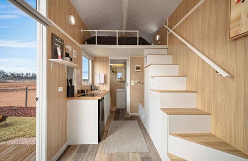 Merbein House | Bluestone Alpacas: The Alpaca Deluxe by Tiny Away