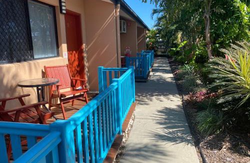 Bowen Hotel | Bluewater Harbour Motel