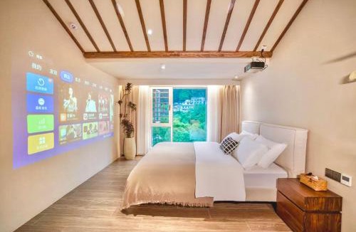 Chaqiyu Resort | Book NOW & Chat, Wake in Mountain,Free Shuttle,Aside National Park, Combo Stay in Tianmen city center, English Speaking Assistant