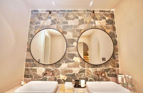 Chaqiyu Resort | Book NOW & Chat, Wake in Mountain,Free Shuttle,Aside National Park, Combo Stay in Tianmen city center, English Speaking Assistant