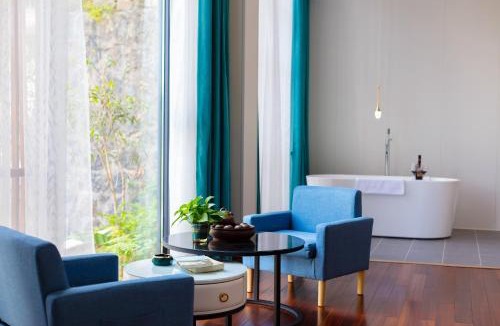 Wulingyuan Hotel | Bor Manju Vacation guesthouse-Near the Ticket Gate-service in Chinese and English