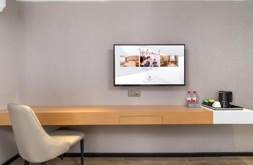 Yuexiu Hotel | Borrman Hotel Guangzhou Shisanhang Ximenkou Metro Station