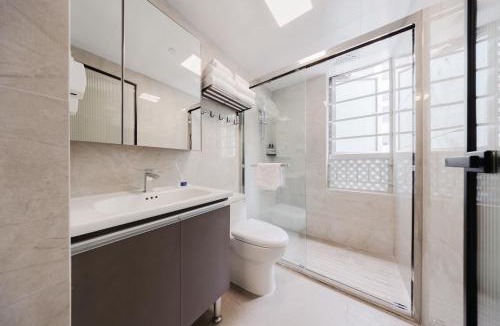 Central Business District Apartment | Boruisi Video and Audio Light House
