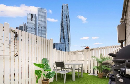 Millers Point Apartment | Boutique Apartment With Private Roof Terrace