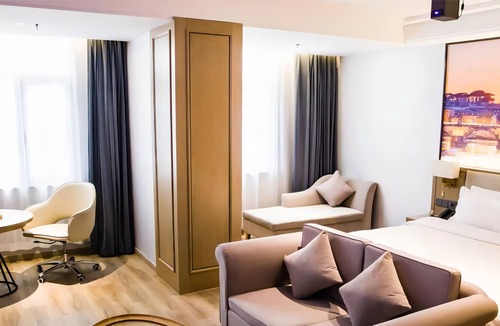 Weicheng District Hotel | boyuelizhijiudian