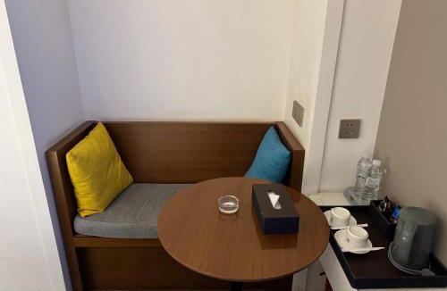 Niuligang Apartment | BR Hotel Guangzhou Meihuayuan Subway Station Branch