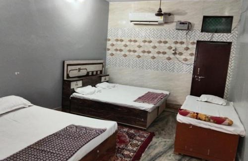 Mathura House | Braj Bhushan braj Lata nikunj hotel