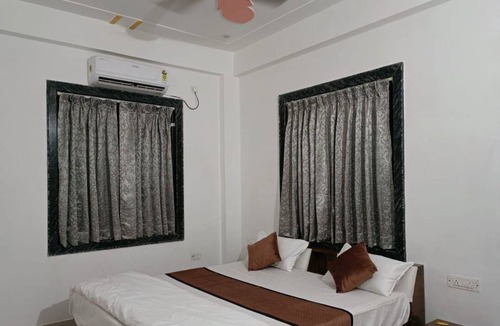 Barsana Hotel | BRAJDHAM HOTEL BARSANA