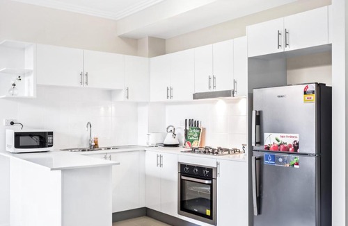 Penrith Apartment | Brand new modern loft next to Penrith town center
