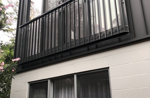Bayview Apartment | Brand new stylish & tranquil unit on the shores of Bayview