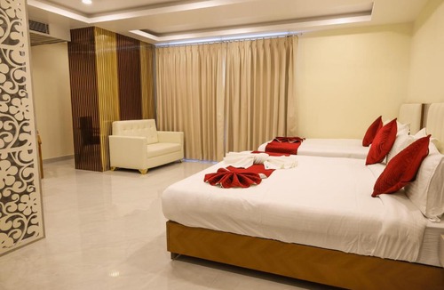 Sualkuchi Hotel | Briddhishree Palace