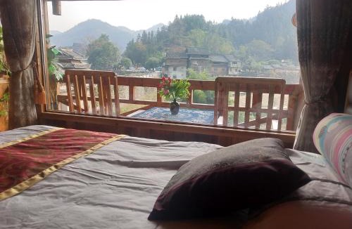 Sanjiang Dong Autonomous County Hotel | Bridge View Guesthouse 望桥楼精品民宿