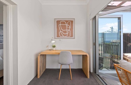 Coogee Apartment | Bright 2-Bed Apartment in Coogee