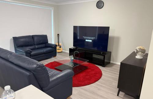 Cobbitty House | Bright Family-Friendly Home 5 bedrooms